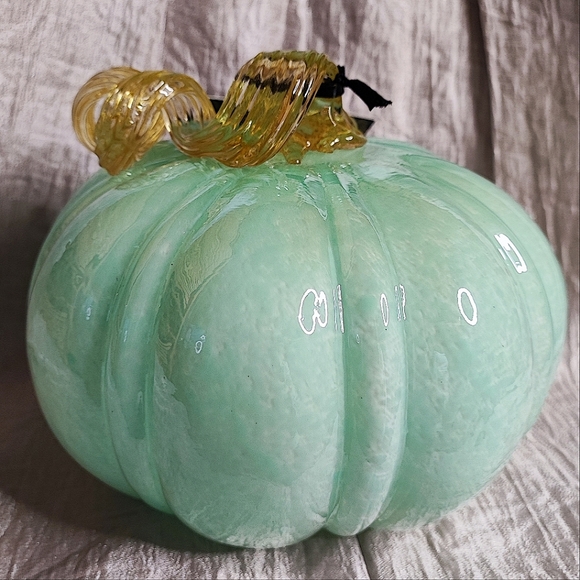 Christian Siriano Art Glass Spun Gold Stalk Pumpkin Fall Green Jadeite Gold NWT - Picture 2 of 14